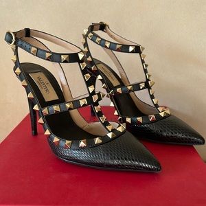 Valentino Black Python Rockstud Heels 35.5